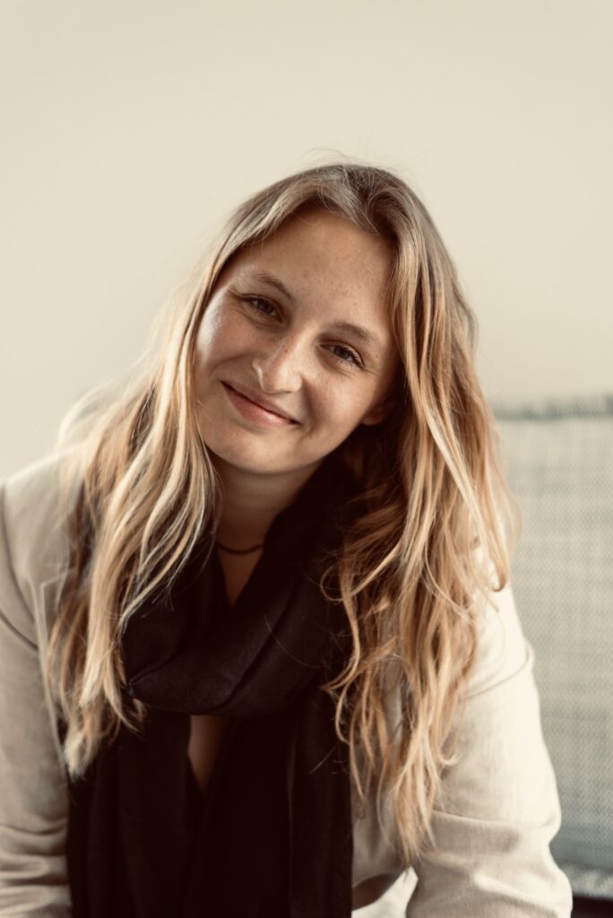 Katharina Ender@frankbyrenee RSD4087 Kopie